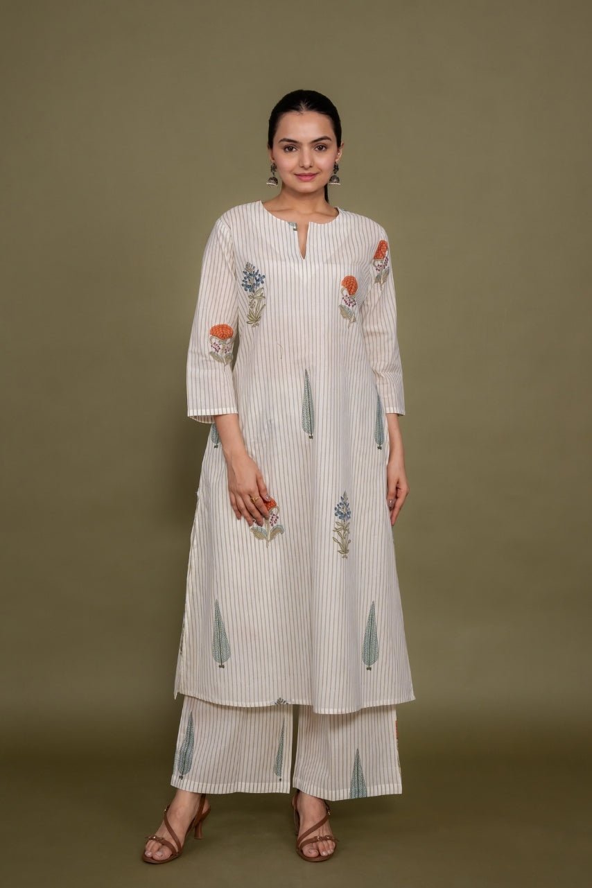 Women white lines designer printed floral pure cotton Co-Ord Set